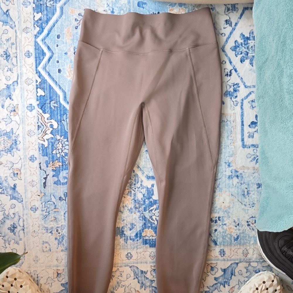 Nike Women's Taupe Leggings W/pockets
